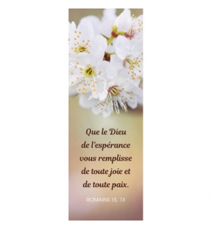 Signet Fleurs blanches sur fond flou