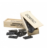 Jeu de dominos dans un coffret en bois