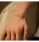 BRACELET PLAQUÉ OR DOUBLE CROIX LISSE AVEC PAVAGE OXYDES BLANCS 16+2CM 