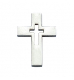 Pins Croix évidée argentée 1.5x2 cm