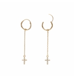 CRÉOLES ARGENT DORÉ 15MM CHAINETTE ET CROIX OXYDES BLANCS