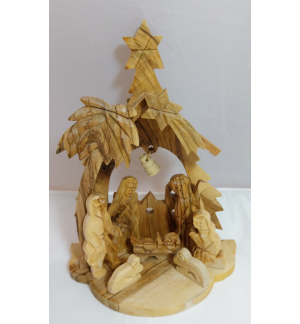 Crêche de Noël en bois avec sapin et palmier