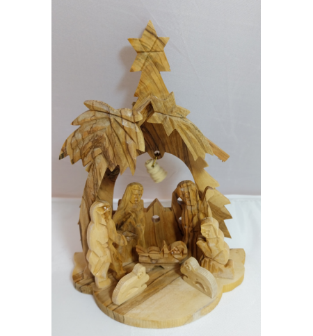 Crêche de Noël en bois avec sapin et palmier