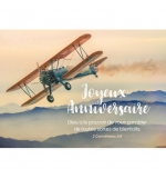 Carte avec verset Avion biplan au-dessus des collines