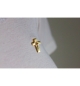 Pins Croix évidée dorée 1.5x2 cm
